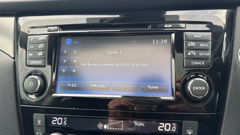 Nissan Qashqai 1.2 DiG-T N-Connecta 5dr Petrol Hatchback